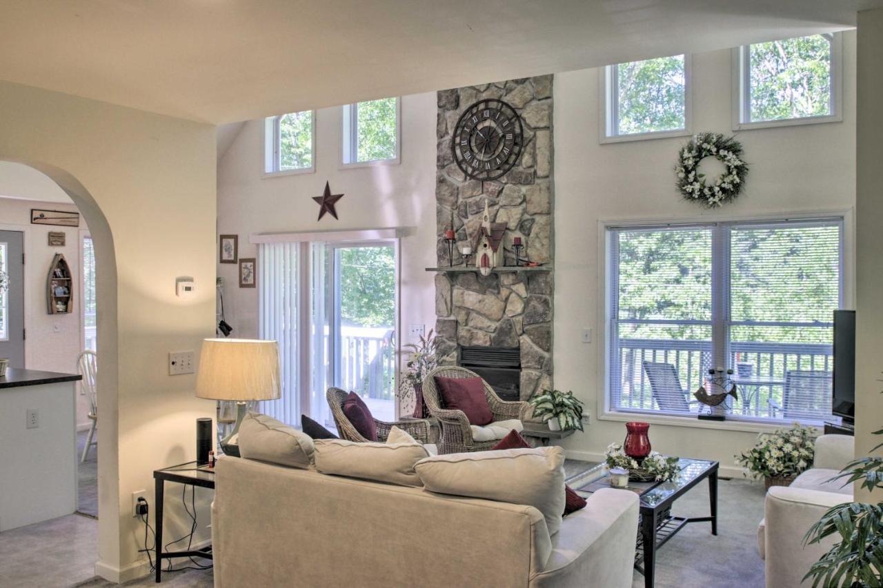 Spacious Home With Deck, Grill And Delaware River View Callicoon Exterior foto
